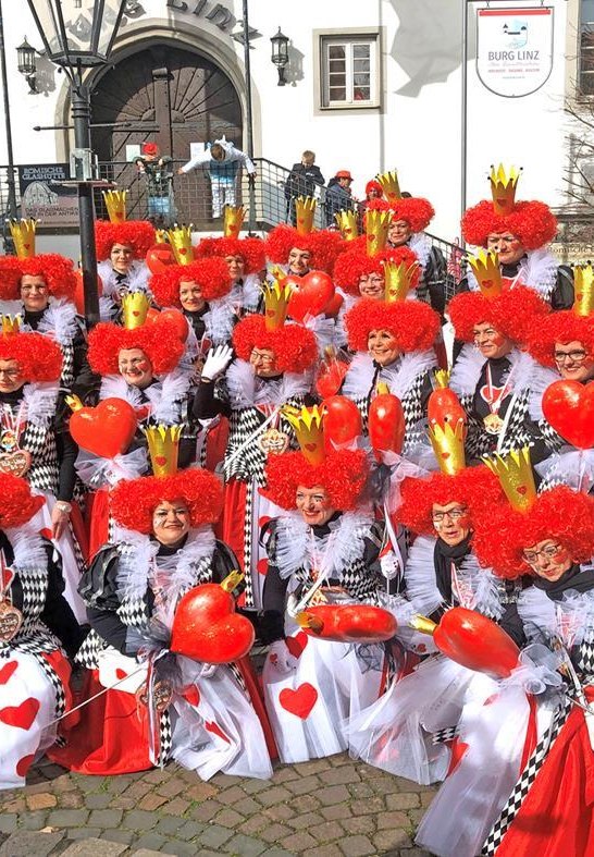 Frauengruppe Stadtsoldatencorps Rut-Wie&szlig; Linz | &copy; Stadtsoldatencorps Rut-Wie&szlig; Linz e.V.