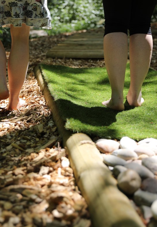 Barfu&szlig;pfad 3 | &copy; GGB Lahnstein