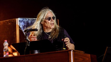 TC in action | &copy; Tony Carey, Rheingauer Weinb&uuml;hne