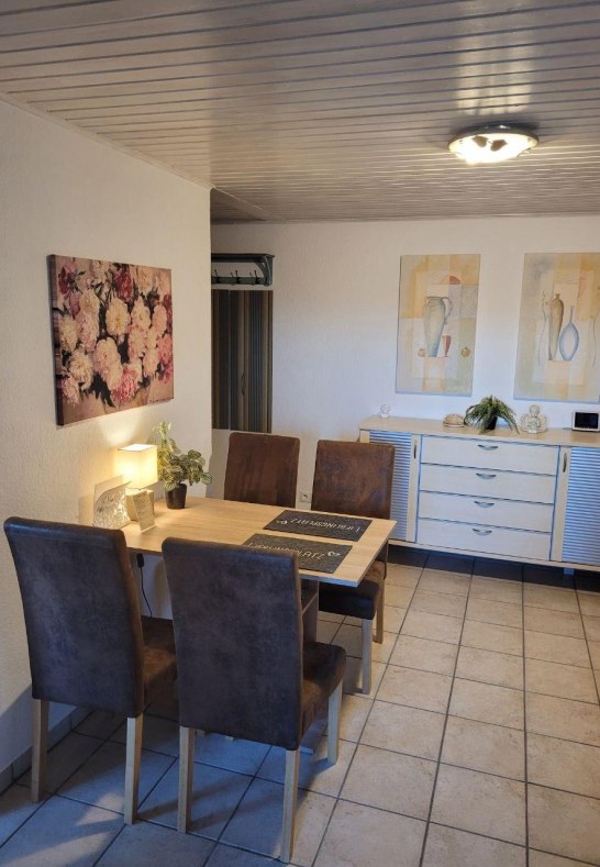 Esszimmer1 | &copy; Fam. B&uuml;hler