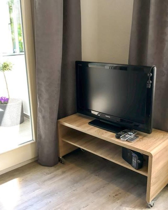 Flatscreen-Fernseher mit Sat-TV | &copy; Kisch