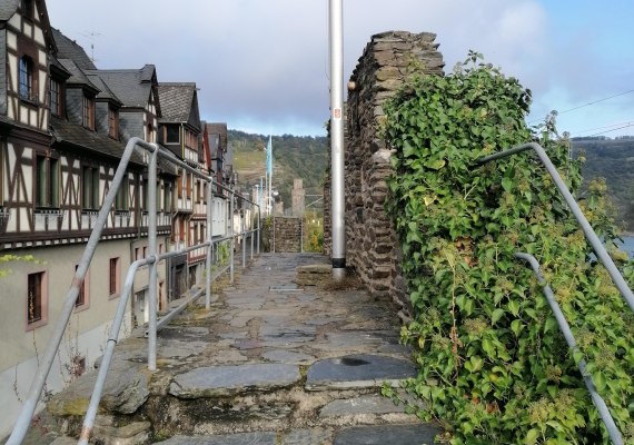 Begehbare Stadtmauer | © Tourist-Information Oberwesel