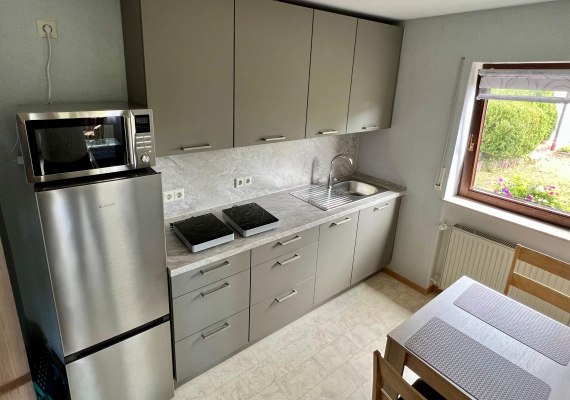 5 Fewo - Getrennte Küche mit Sitzmöglichkeiten | © Fam. Hartel, Dellhofen