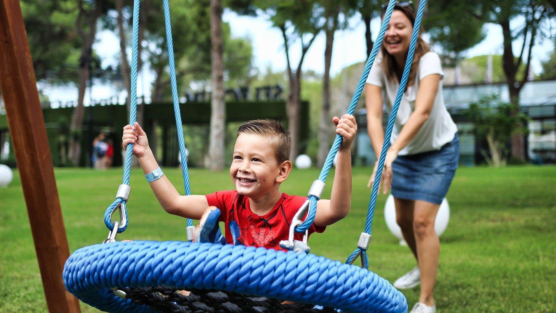 Spielplatz | © feeeling_blue auf Pixabay Spielplatz | © feeeling_blue auf Pixabay