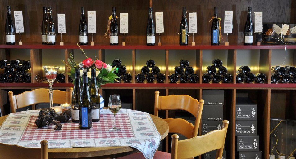 Vinothek Weinhotel Landsknecht 2 | © Landsknecht Lorenz GmbH Vinothek Weinhotel Landsknecht 2 | © Landsknecht Lorenz GmbH