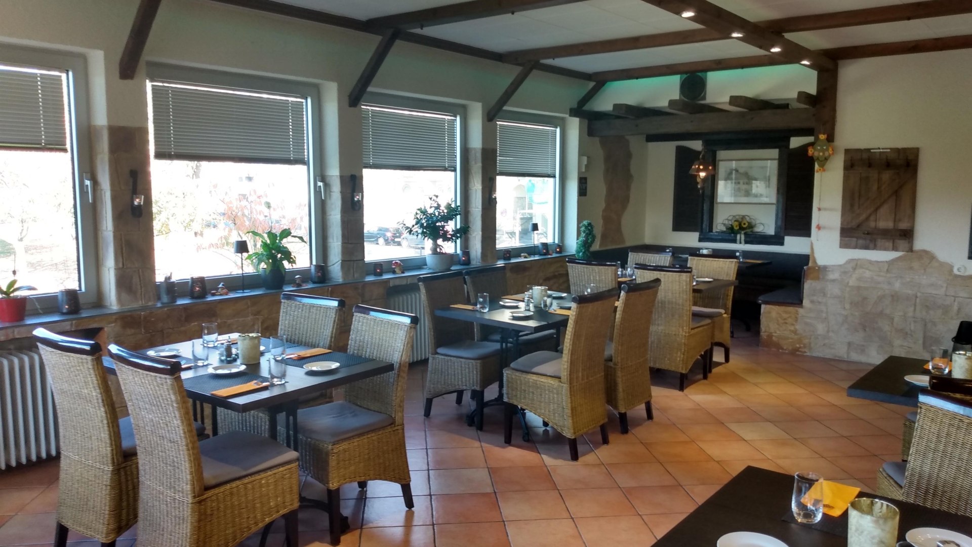 Gastraum mit 26 Sitzplätzen | © Jessica Maxein Gastraum mit 26 Sitzplätzen | © Jessica Maxein