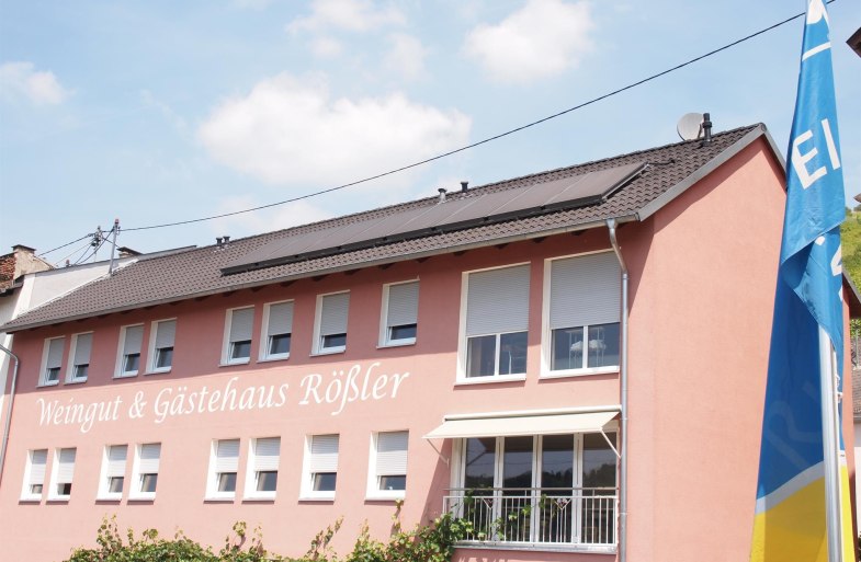 Weingut & G&auml;stehaus | &copy; Weingut Michael R&ouml;&szlig;ler