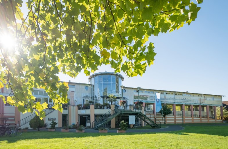 Außenansicht Therme | © Andreas Pacek/Romantischer Rhein Tourismus GmbH Außenansicht Therme | © Andreas Pacek/Romantischer Rhein Tourismus GmbH