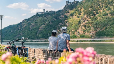 Blick auf die Feindlichen Br&uuml;der (Burg Sterrenberg & Burg Liebenstein) | &copy; Maximilian Semsch, Romantischer Rhein Tourismus GmbH