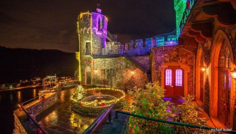 Märchenhafte Weihnachtsburg | © Burg Rheinstein - Michael Leukel Märchenhafte Weihnachtsburg | © Burg Rheinstein - Michael Leukel