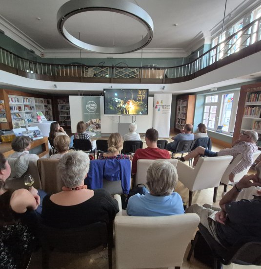 Filmvorführung in der Mediathek | © Stadt Eltville am Rhein Filmvorführung in der Mediathek | © Stadt Eltville am Rhein