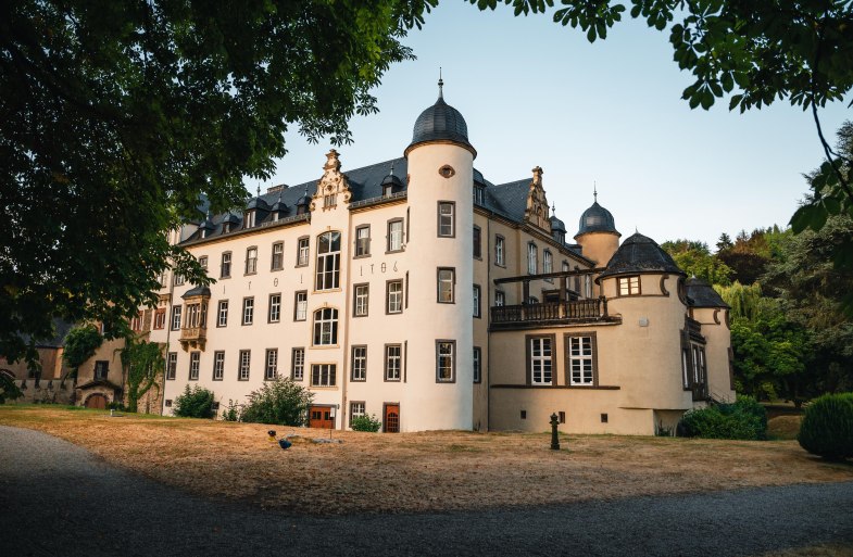 Burg Namedy Sonnenaufgang | &copy; Christoph Partsch