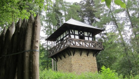 R&ouml;merturm Bendorf mit Palisaden | &copy; Stadtverwaltung Bendorf, Stadtverwaltung Bendorf