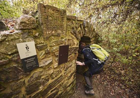Ein/Ausgang Zauberh&ouml;hle | &copy; Marco Rothbrust/Romantischer Rhein Tourismus GmbH