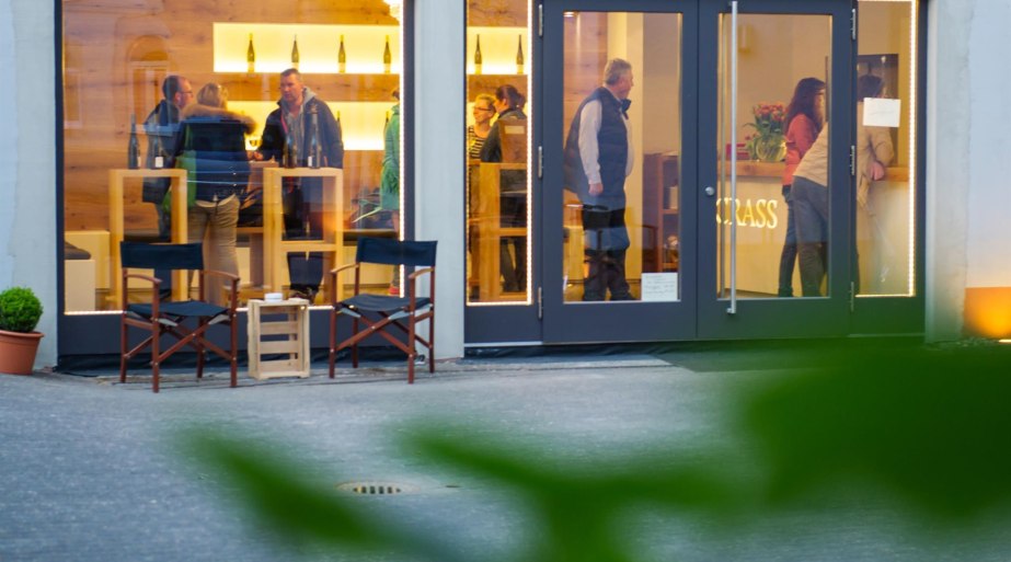 Vinothek | &copy; Weingut Crass