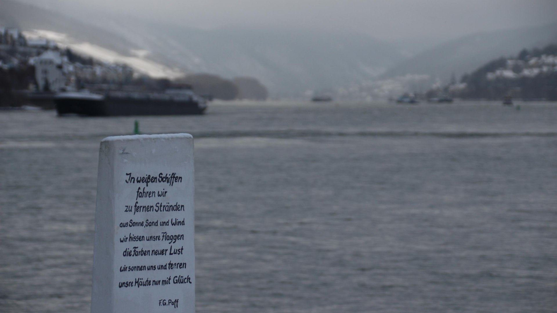 Ufer der Poesie | &copy; Sabine Pilger