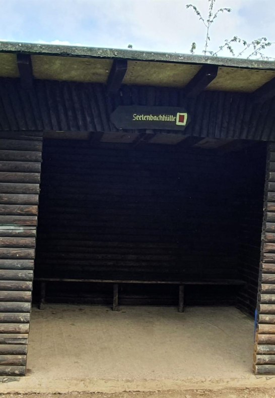 Seelenbachhütte im Grünen | © T. Biersch Seelenbachhütte im Grünen | © T. Biersch