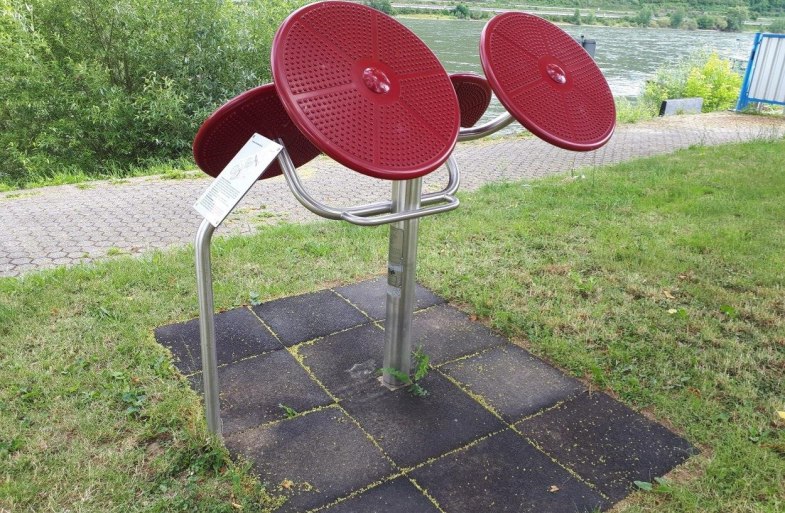 Schultertrainer | &copy; Gemeinde Spay, Thomas Becker