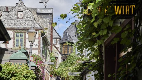 Drosselhof in der Drosselgasse | © HA Hessen Tourismus, Roman Knie Drosselhof in der Drosselgasse | © HA Hessen Tourismus, Roman Knie
