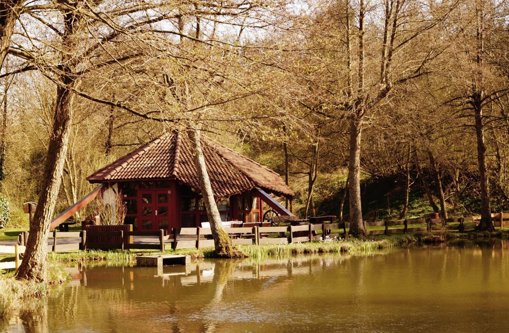 H&uuml;tte | &copy; Tourist-Information Erlebnis Rheinbogen