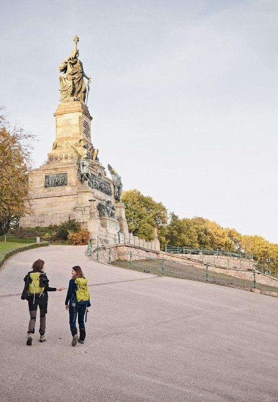Blick auf das Niederwalddenkmal | &copy; Marco Rothbrust-Romantischer Rhein Tourismus GmbH