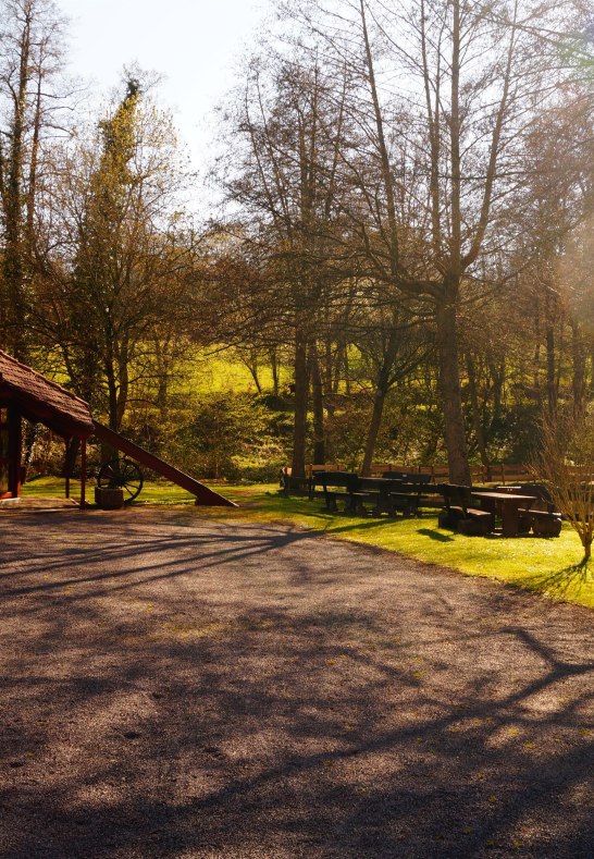 H&uuml;tte3 | &copy; Tourist-Information Erlebnis Rheinbogen