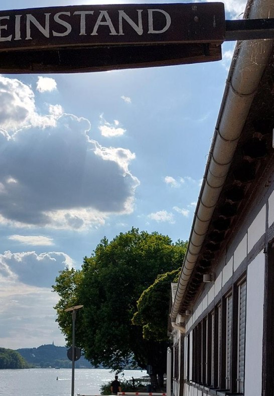 Weinstand Geisenheim | © Rheingau-Taunus Kultur und Tourismus Weinstand Geisenheim | © Rheingau-Taunus Kultur und Tourismus