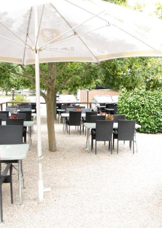 Biergarten | &copy; Wolfgang Meyer