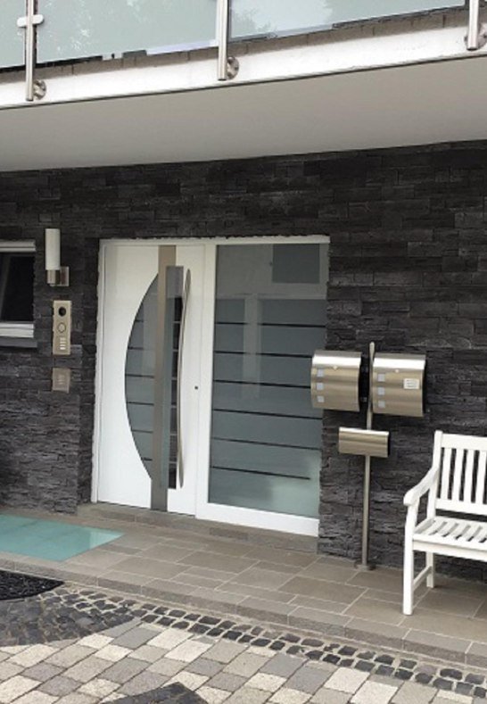 Eingang | &copy; Dillenberger