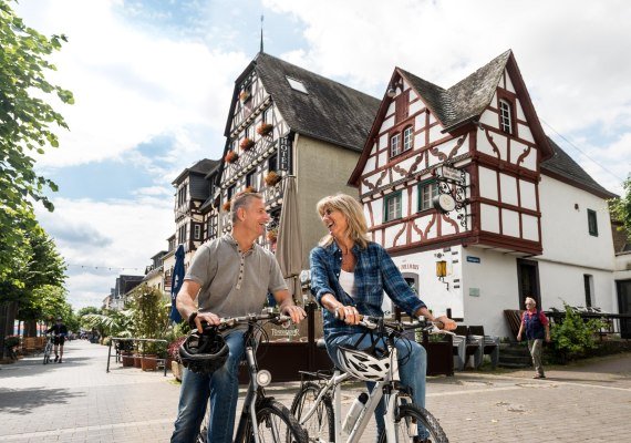 Altes Zollhaus am Rheinradweg | &copy; Dominik Ketz/Romantischer Rhein Tourismus GmbH