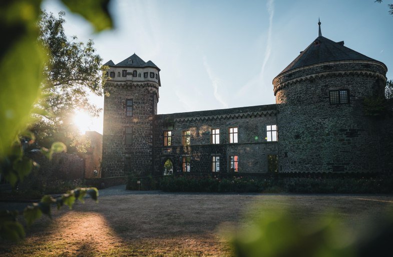 Stadtburg Sonnenaufgang | &copy; Christoph Partsch