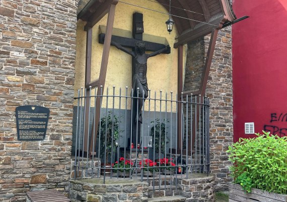 L&auml;ufkreuz 2 | &copy; Andernach.net