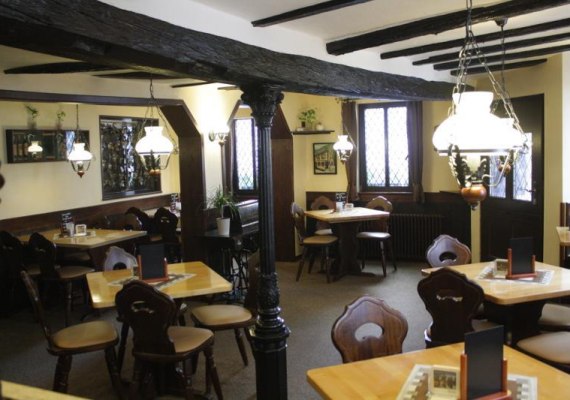 Restauran Zur Krone Gastraum vorne | &copy; Restauran Zur Krone