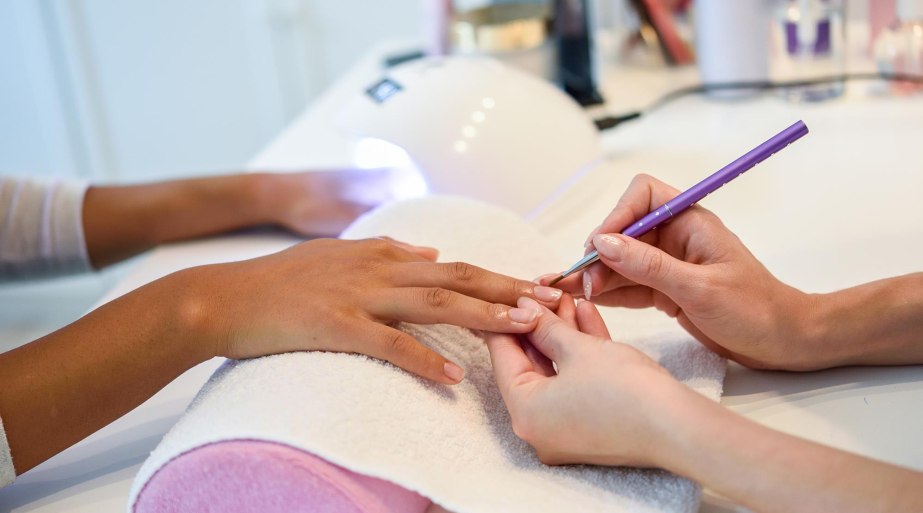 Nagelstudio | © www.freepik.com">Designed by javi_indy Nagelstudio | © www.freepik.com">Designed by javi_indy