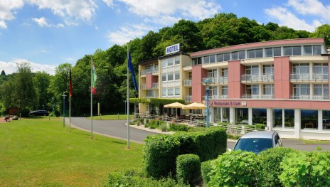 Hotel Außenansicht | © Hotel Haus Oberwinter Hotel Außenansicht | © Hotel Haus Oberwinter
