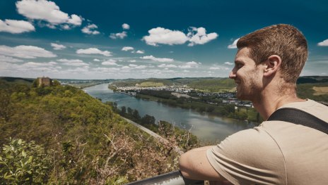 Aussicht Reutersley auf Burg Rheineck | &copy; Marco Rothbrust